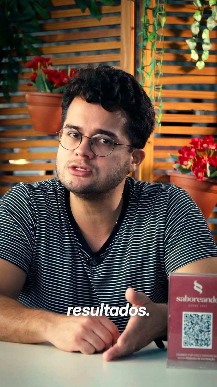 Saulo, do Saboreando Restaurante, contando sua experiência com a Luks